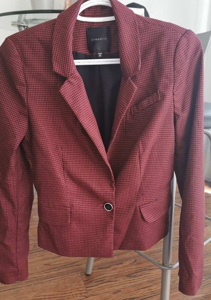 Gently used extra small Dynamite Blazer